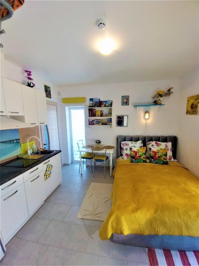 Geltoni Apartamentai Palanga Eksteriør bilde